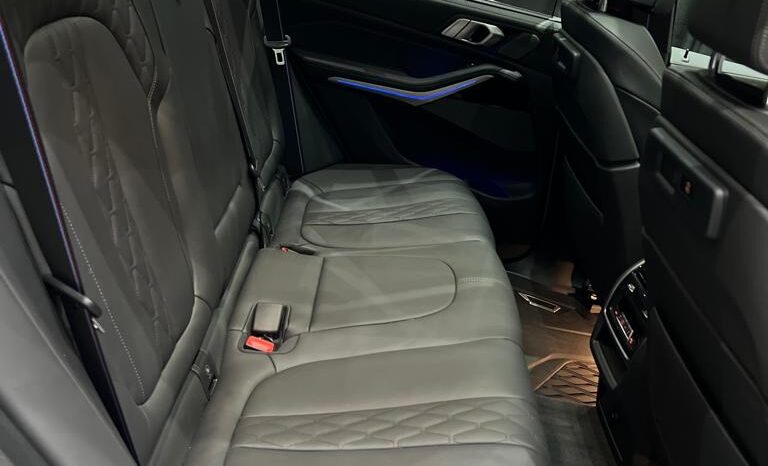 
								2022 BMW X5 M50d full									