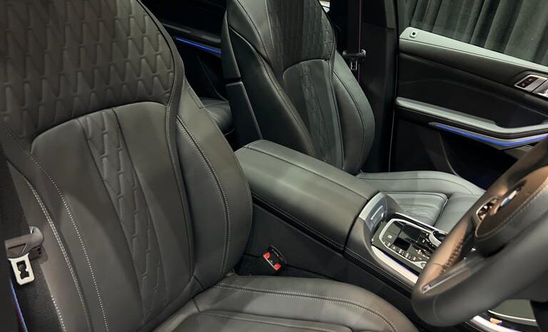 
								2022 BMW X5 M50d full									
