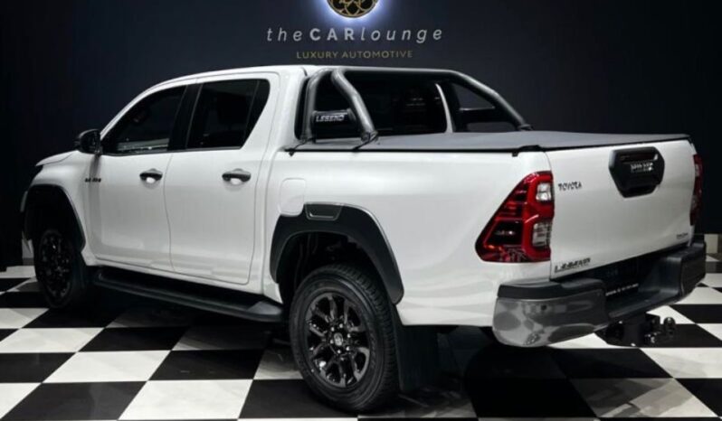 
								2023 Toyota Hilux 2.8GD-6 Double Cab Legend Auto full									