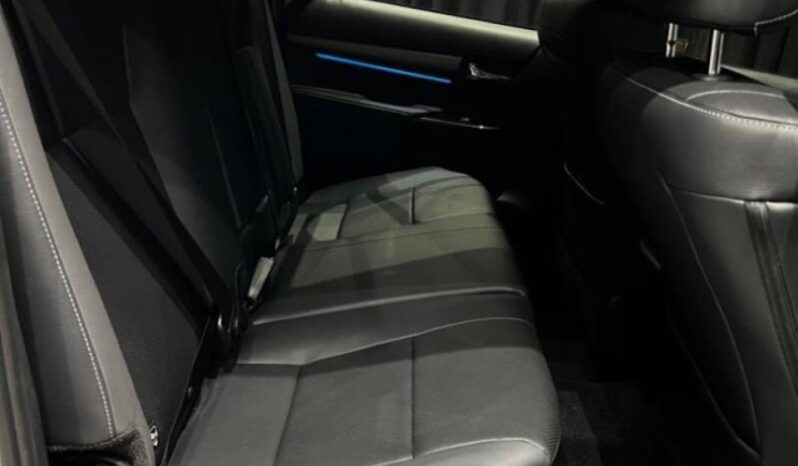 
								2023 Toyota Hilux 2.8GD-6 Double Cab Legend Auto full									