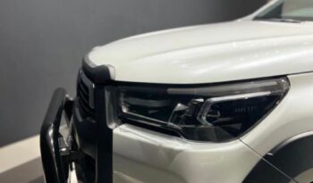 
									2023 Toyota Hilux 2.8GD-6 Double Cab Legend Auto full								