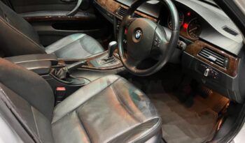 
									2010 BMW 3 Series 330d Exclusive Auto full								