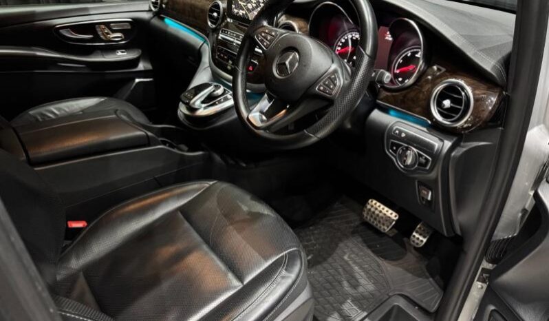 
								2019 Mercedes-Benz V-Class V250d Avantgarde full									