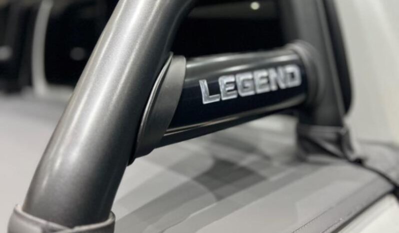 
								2023 Toyota Hilux 2.8GD-6 Double Cab Legend Auto full									