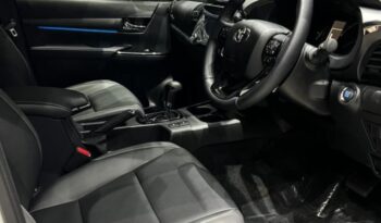 
									2023 Toyota Hilux 2.8GD-6 Double Cab Legend Auto full								