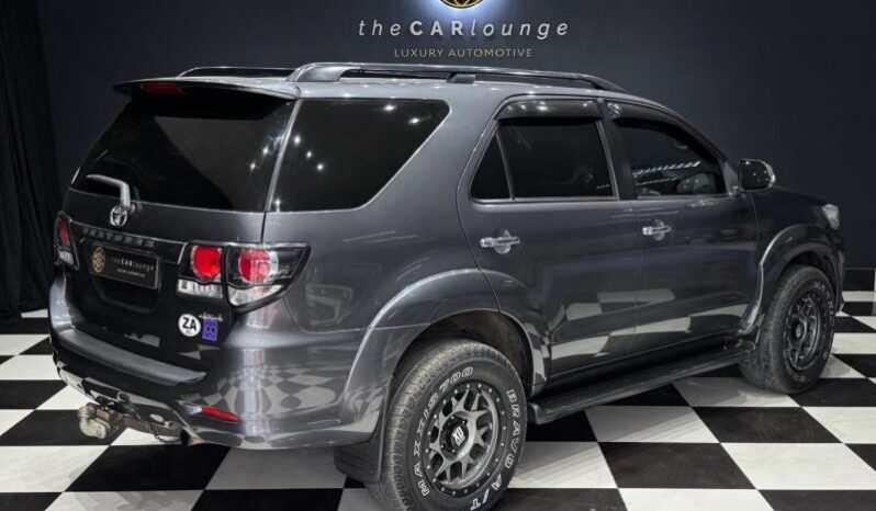 
								2015 Toyota Fortuner 3.0D-4D 4×4 Epic Auto full									