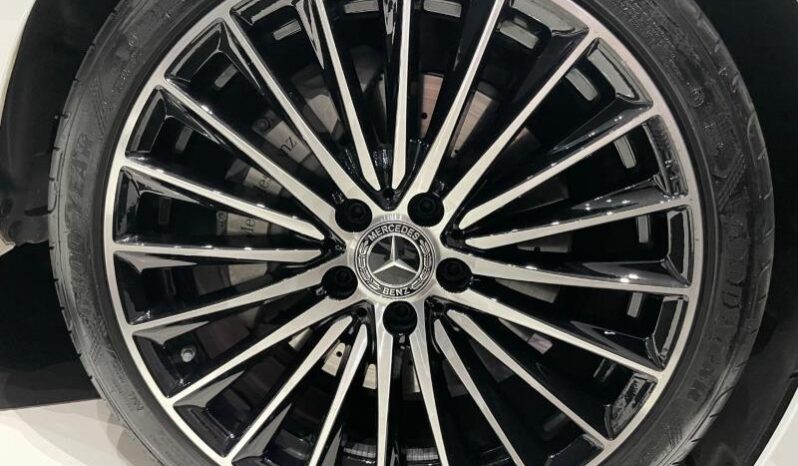 
								2022 Mercedes-Benz C-Class C200 AMG Line full									