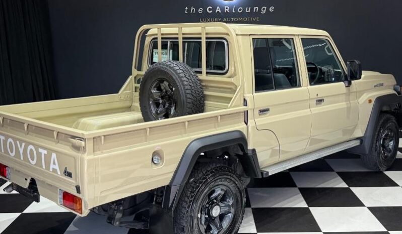 
								2025 Toyota Land Cruiser 79 2.8GD-6 Double Cab full									